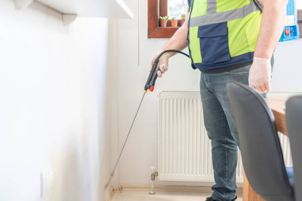 Best Cockroach Control Services  in Hill N Dale, FL